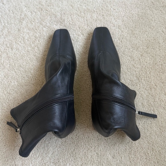 Reformation Rosina Ankle Boot - Picture 4 of 6